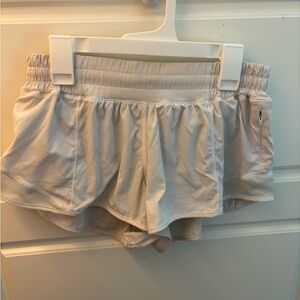 White lululemon hotty hots